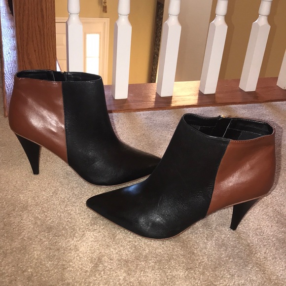 Dolce vita black 2 tonebooties NWT